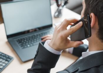 Cold Calling vs. Warm Calling: Which Works Best for You?