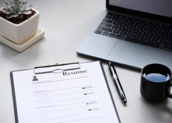 Crafting a Standout Resume: Secrets for Sales & Marketing Careers